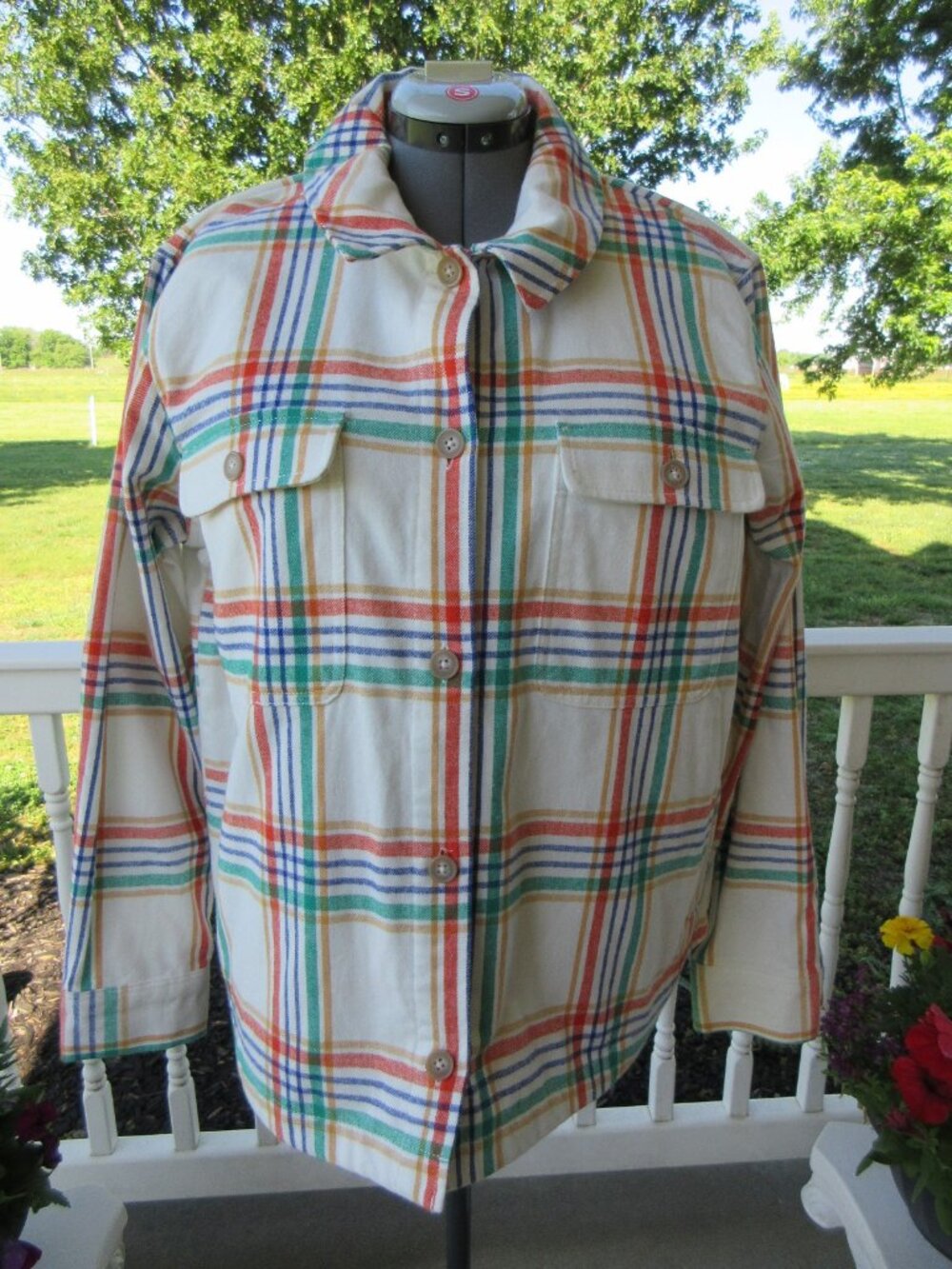 Beautiful Shirt/Jacket Molly Yeh Plaid Shirt Size Large NWT